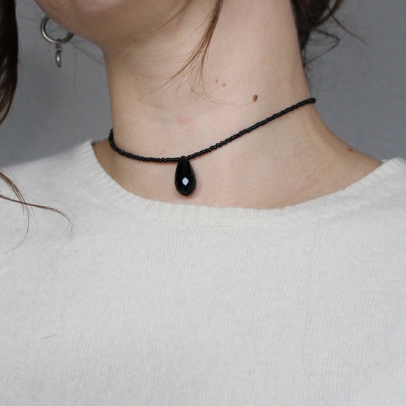 Upcycled beaded choker necklace - Picture 3 of 4